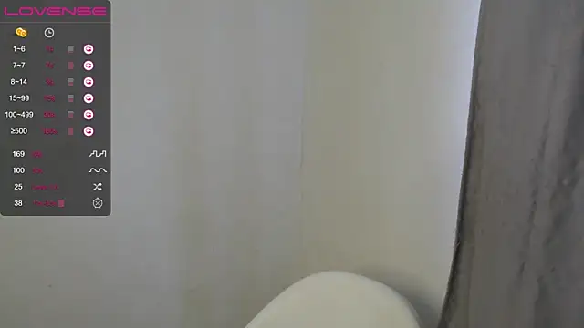 Snapshot of darling_tony chatting on 09.18.25 darling tony online show from 09.18.25