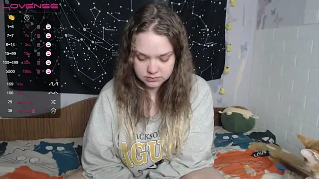 Snapshot of darling_tony chatting on 10.25.25 darling tony online show from 10.25.25