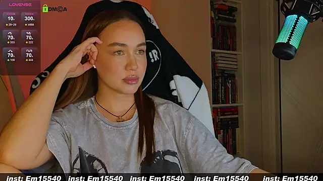 Snapshot of Emili1- chatting on 12.05.24 Emili1- online show from 12.05.24