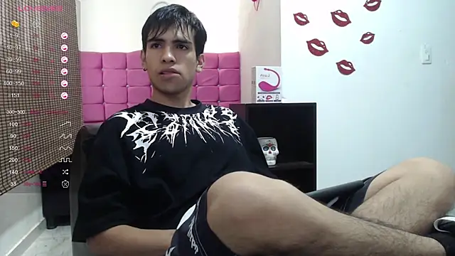 Snapshot of zack_thunder chatting on 01.19.25 zack thunder online show from 01.19.25