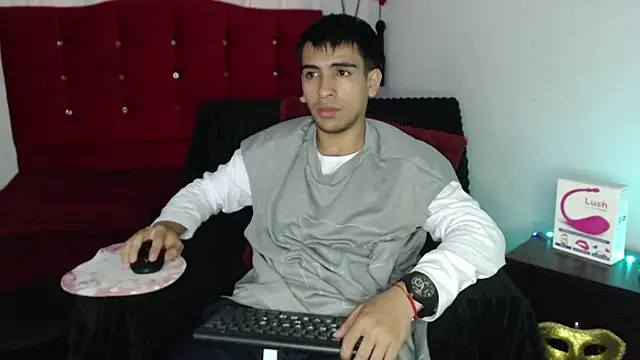Snapshot of zack_thunder chatting on 10.16.25 zack thunder online show from 10.16.25