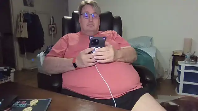 Snapshot of wvalentino chatting on 12.02.24 wvalentino online show from 12.02.24