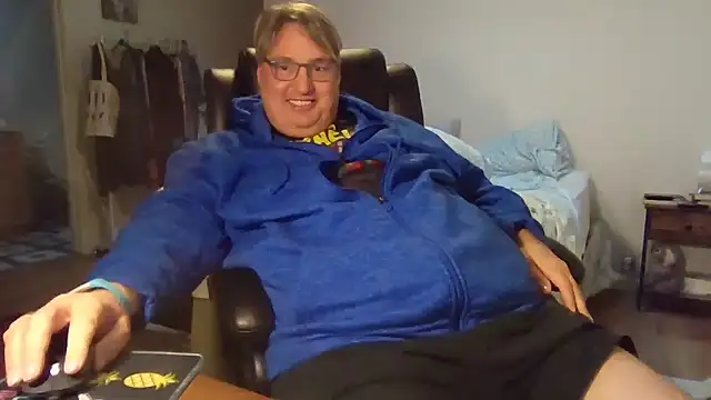 Snapshot of wvalentino chatting on 02.02.25 wvalentino online show from 02.02.25