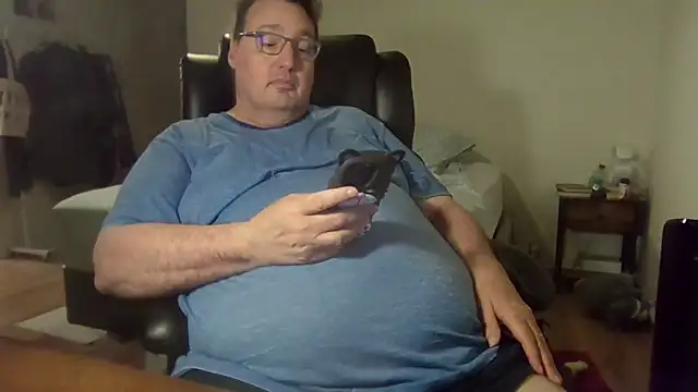 Snapshot of wvalentino chatting on 03.12.25 wvalentino online show from 03.12.25