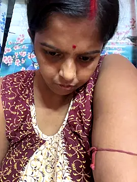 Snapshot of Beauty-queen chatting on 10.19.25 Beauty-queen online show from 10.19.25