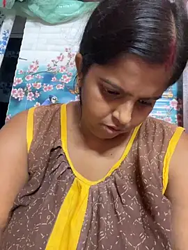 Snapshot of Beauty-queen chatting on 10.22.25 Beauty-queen online show from 10.22.25