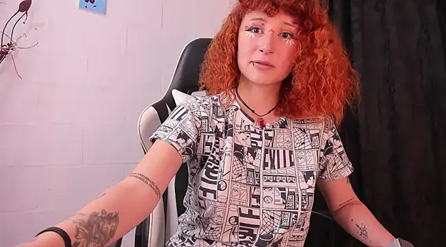 Snapshot of valent_27 chatting on 12.17.24 valent 27 online show from 12.17.24