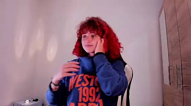 Snapshot of valent_27 chatting on 02.07.25 valent 27 online show from 02.07.25