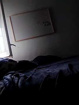 Snapshot of bearguy998 chatting on 11.16.25 bearguy998 online show from 11.16.25