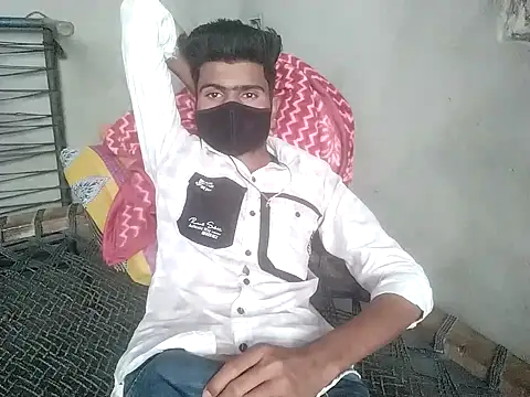 Snapshot of Yasha_14C_Creator chatting on 03.18.25 Yasha 14C Creator online show from 03.18.25