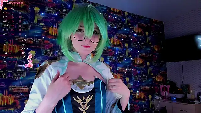 Snapshot of SweeteRose_Royce chatting on 10.15.25 SweeteRose Royce online show from 10.15.25