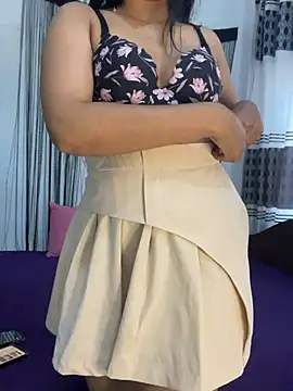 Snapshot of Angel_Zaara chatting on 02.10.25 Angel Zaara online show from 02.10.25