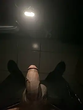 Snapshot of nowex18 chatting on 03.13.25 nowex18 online show from 03.13.25