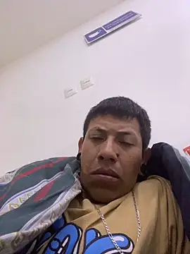 Snapshot of nowex18 chatting on 09.25.25 nowex18 online show from 09.25.25