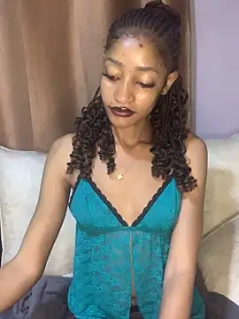 Snapshot of GoddessVee chatting on 12.05.24 GoddessVee online show from 12.05.24