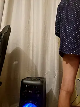 Snapshot of ppp233 chatting on 12.13.24 ppp233 online show from 12.13.24