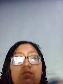 Snapshot of ladygmusic chatting on 11.01.25 ladygmusic online show from 11.01.25