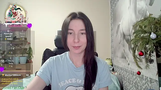 Snapshot of Wowpornoo chatting on 12.27.24 Wowpornoo online show from 12.27.24