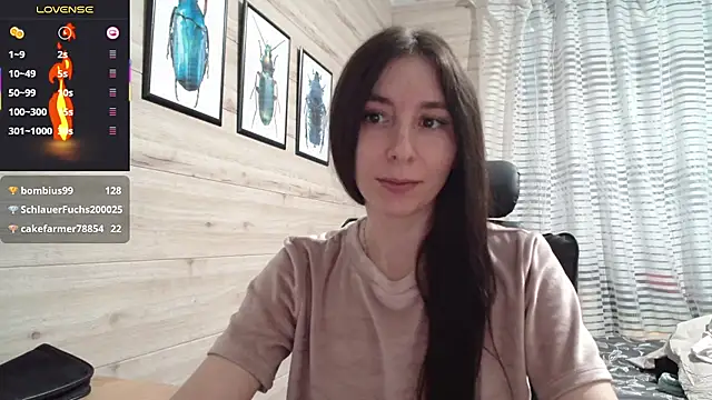 Snapshot of Wowpornoo chatting on 03.22.25 Wowpornoo online show from 03.22.25