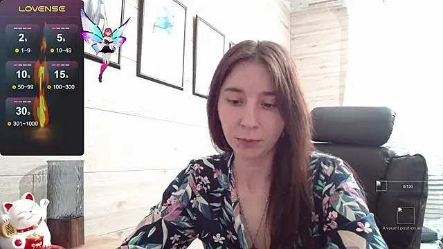 Snapshot of Wowpornoo chatting on 10.01.25 Wowpornoo online show from 10.01.25