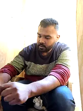 Snapshot of ListedLoin chatting on 01.09.25 ListedLoin online show from 01.09.25