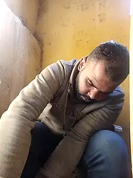 Snapshot of ListedLoin chatting on 01.18.25 ListedLoin online show from 01.18.25