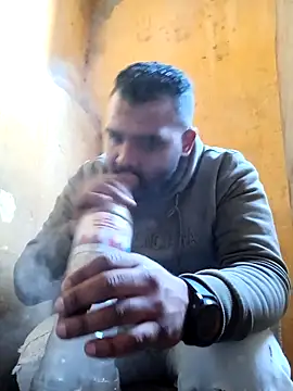 Snapshot of ListedLoin chatting on 01.26.25 ListedLoin online show from 01.26.25