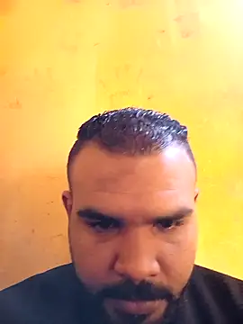 Snapshot of ListedLoin chatting on 01.31.25 ListedLoin online show from 01.31.25