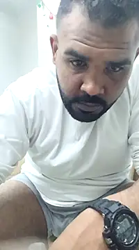 Snapshot of ListedLoin chatting on 03.18.25 ListedLoin online show from 03.18.25