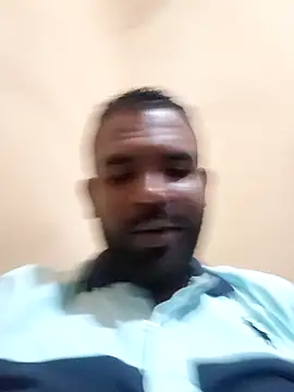 Snapshot of ListedLoin chatting on 10.01.25 ListedLoin online show from 10.01.25