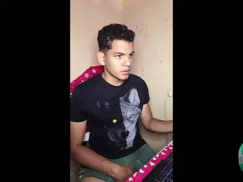 Snapshot of VERGOSAN18CM chatting on 01.02.25 VERGOSAN18CM online show from 01.02.25