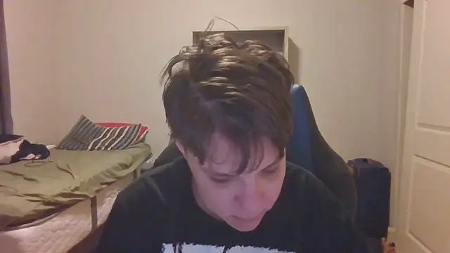 Snapshot of KaliSnow199623 chatting on 10.20.25 KaliSnow199623 online show from 10.20.25