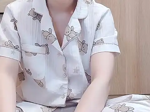 Snapshot of Pink_cream chatting on 03.15.25 Pink cream online show from 03.15.25