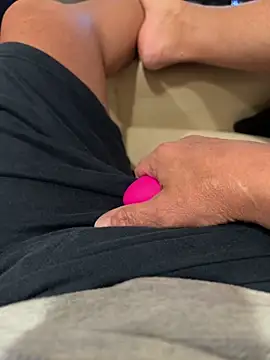 Snapshot of Teloficco chatting on 10.04.25 Teloficco online show from 10.04.25