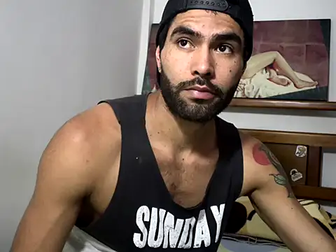 Snapshot of hideonbush051 chatting on 11.16.25 hideonbush051 online show from 11.16.25