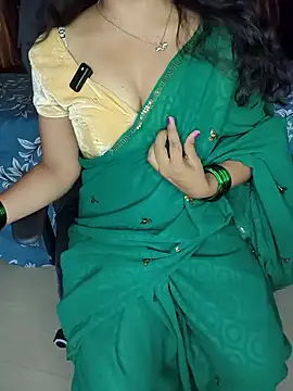 Snapshot of Tanvi-patil chatting on 12.29.24 Tanvi-patil online show from 12.29.24