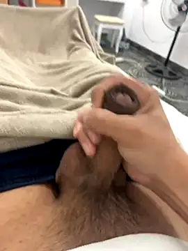 Snapshot of Hotmix3 chatting on 11.13.25 Hotmix3 online show from 11.13.25