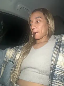 Snapshot of Shuggabutt chatting on 02.16.25 Shuggabutt online show from 02.16.25