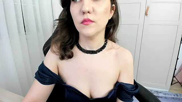 Snapshot of EnygmaVane chatting on 02.21.25 EnygmaVane online show from 02.21.25