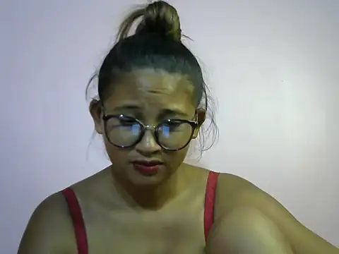 Snapshot of karen_sexy69 chatting on 02.15.25 karen sexy69 online show from 02.15.25