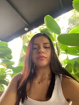Snapshot of Naughtylittlegirl_ chatting on 12.30.24 Naughtylittlegirl  online show from 12.30.24