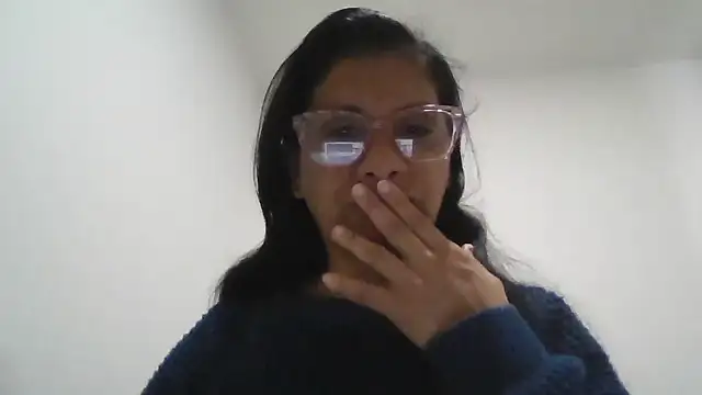 Snapshot of titssmall123 chatting on 01.05.25 titssmall123 online show from 01.05.25