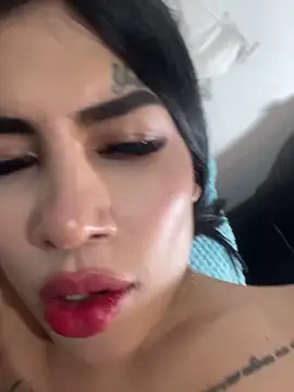 Snapshot of saragill323 chatting on 12.19.24 saragill323 online show from 12.19.24