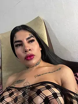 Snapshot of saragill323 chatting on 03.11.25 saragill323 online show from 03.11.25