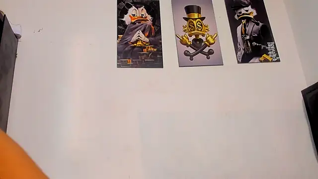 Snapshot of kriixtybrown chatting on 01.08.25 kriixtybrown online show from 01.08.25