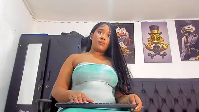 Snapshot of kriixtybrown chatting on 02.12.25 kriixtybrown online show from 02.12.25