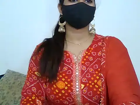 Snapshot of sparkling_queen chatting on 02.03.25 sparkling queen online show from 02.03.25