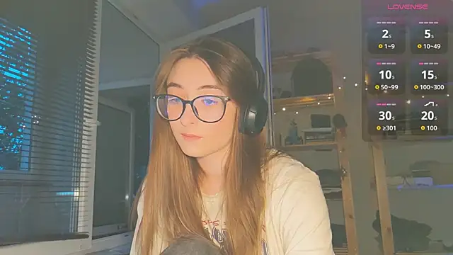 Snapshot of monlight__dana chatting on 09.14.25 monlight  dana online show from 09.14.25