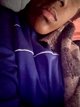 Snapshot of -_Anny_- chatting on 11.10.25 - Anny - online show from 11.10.25