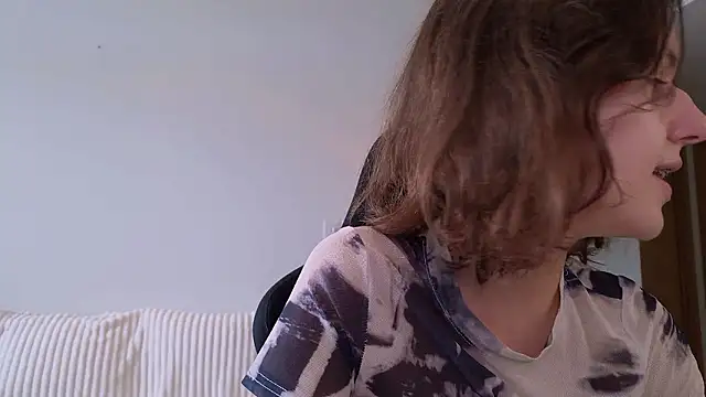 Snapshot of VanessaBayer2 chatting on 12.03.24 VanessaBayer2 online show from 12.03.24